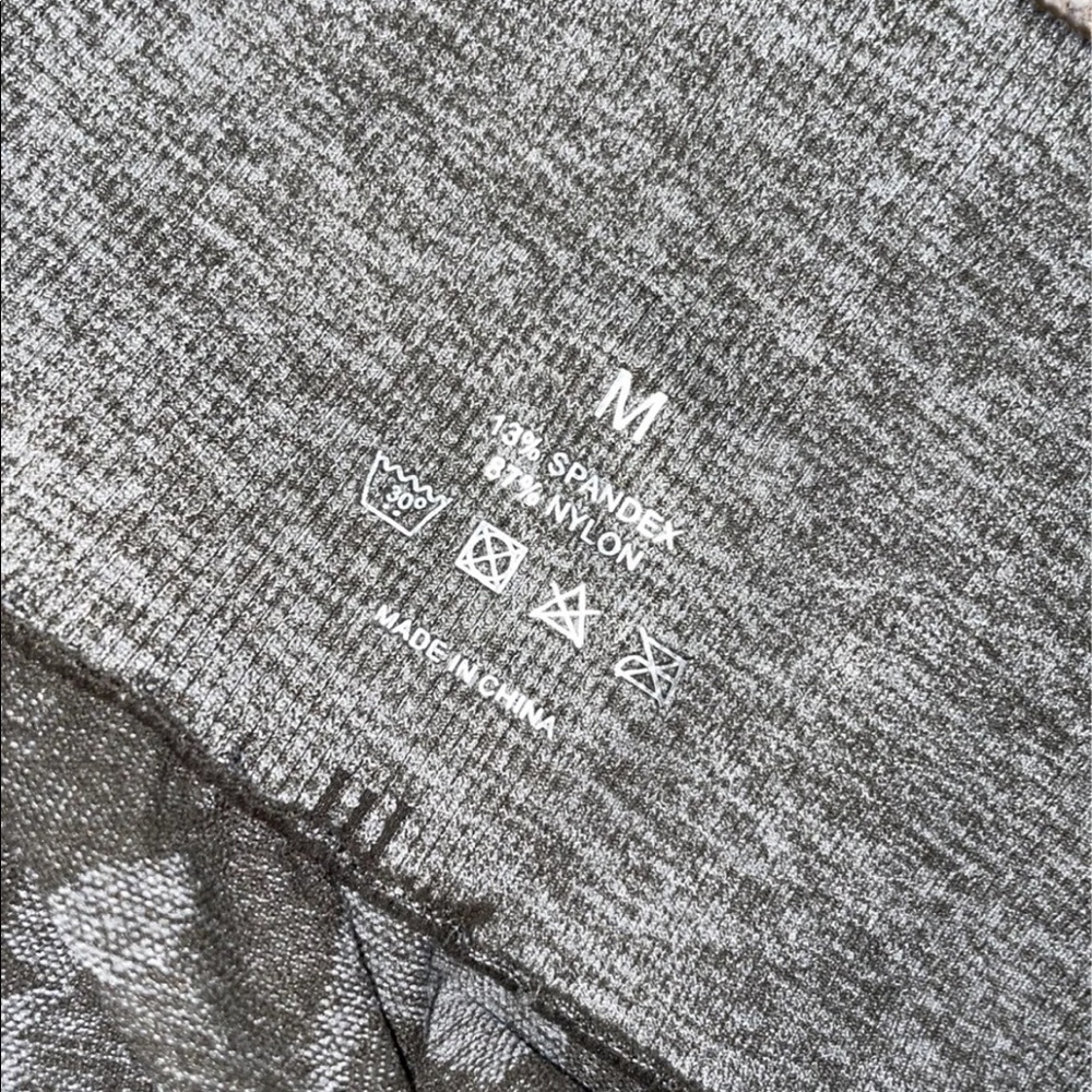 NVGTN khaki camo leggings - Picture 2 of 2